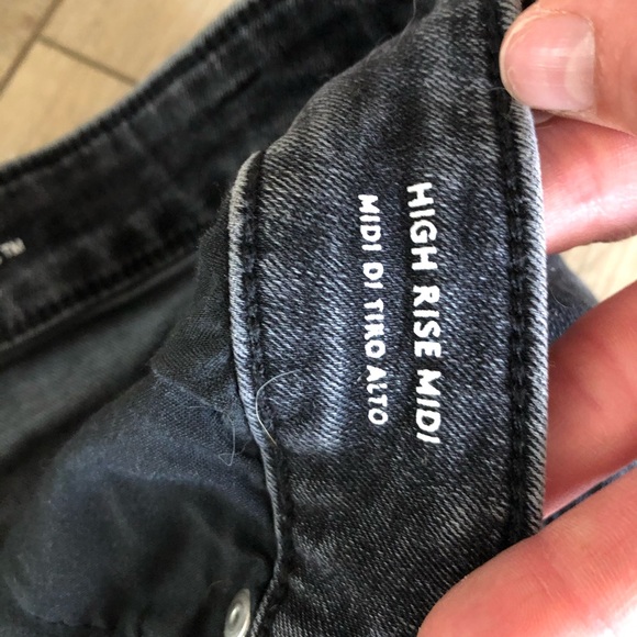 High waisted black shorts - Picture 3 of 4